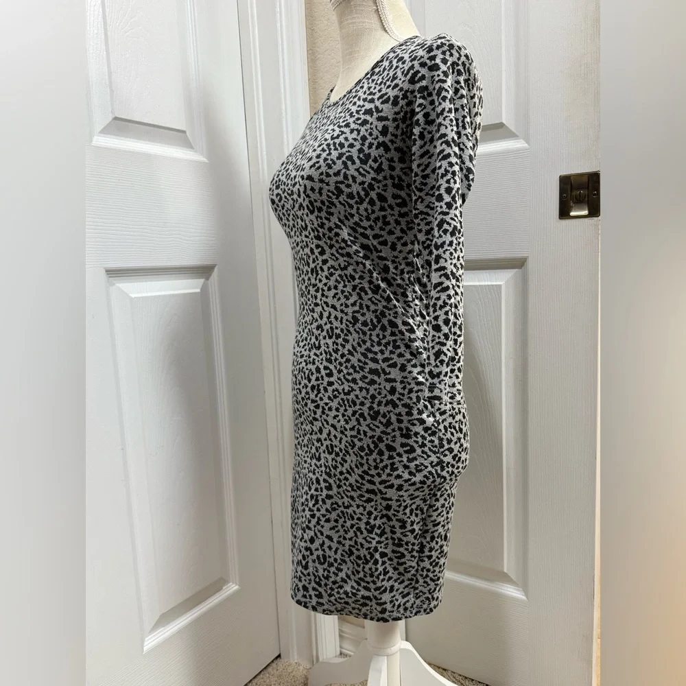 Charlotte Russe Leopard Print Bodycon Dress Size S – Long Sleeve, Back Zipper - Picture 3 of 8